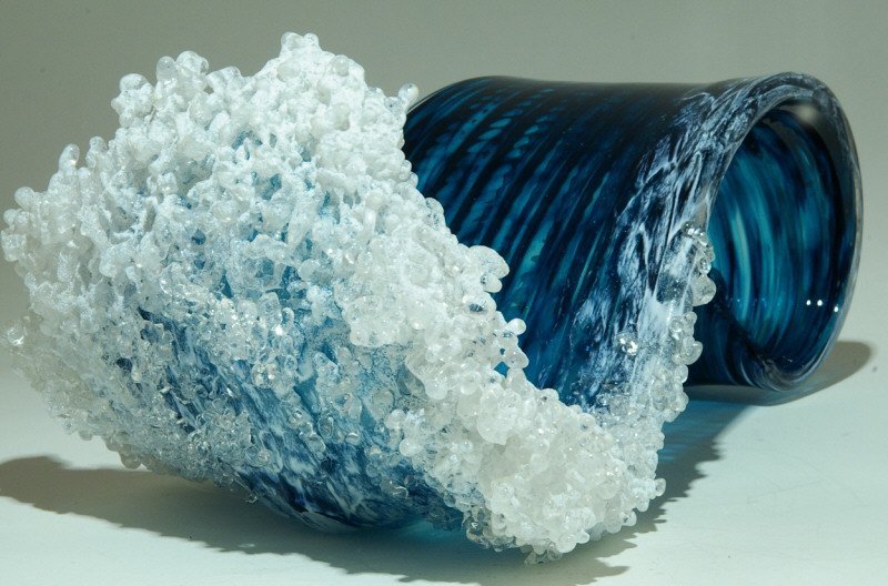Морские волны в скульптурах Марши Блейкер и Пола ДеСоммы