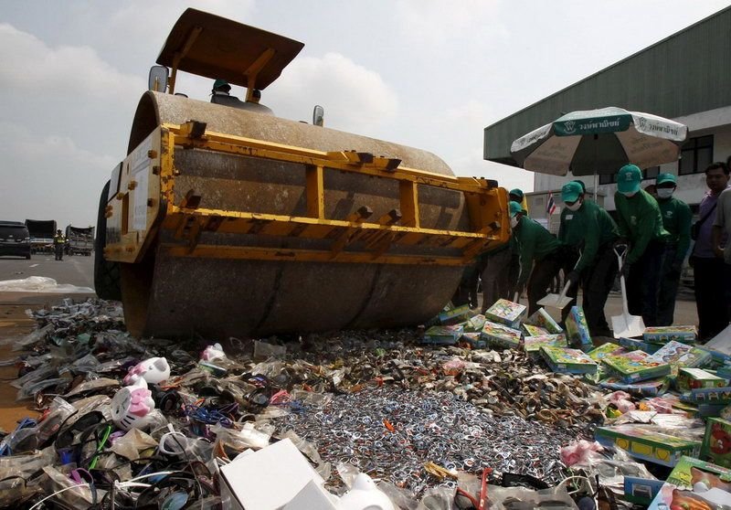 Тайцы с размахом подошли к уничтожению поддельных товаров