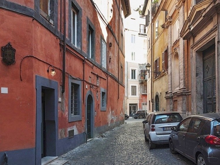 Очень маленькая квартира 7 кв.м в Риме