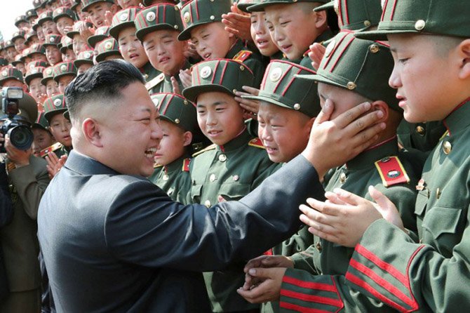 Как живут дети в Северной Корее (27 фото)