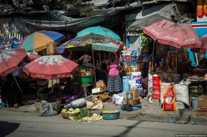 Рынок на Гаити (30 фото)
