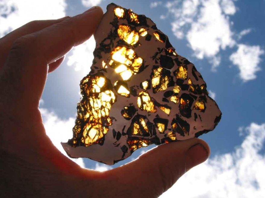 Красивый метеорит Фукан (10 фото)