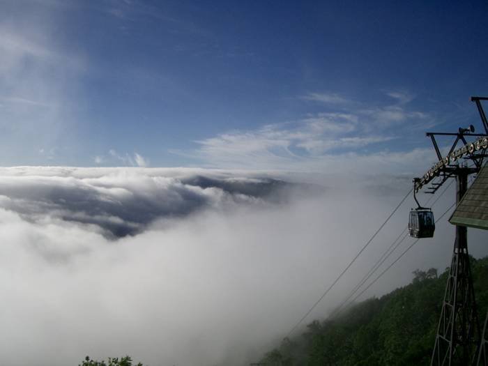 Ункай – сказочное место над облаками в Японии (12 фото)