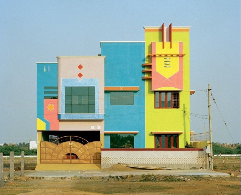 Яркие дома южной Индии в стиле Мемфис (9 фото)