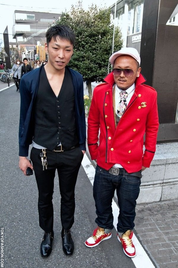 Экстравагантная уличная мода Японии (17 фото)