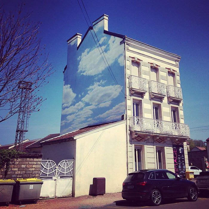 Облака на зданиях - отличный способ разукрасить город (13 фото)