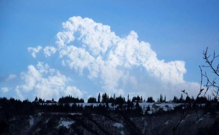 Извержение вулкана на Аляске (27 фото)