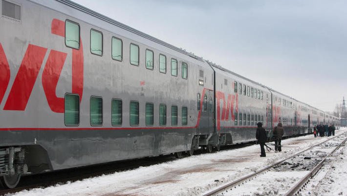 С декабря 2015 года между Самарой и Москвой начнут курсировать двухэтажные поезда (4 фото)
