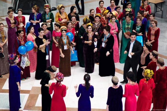 Современные мода и стиль Туркменистана (21 фото)