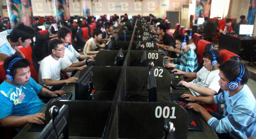 Поропавшая 10 лет назад китаянка играла в стрелялки в интернет-кафе