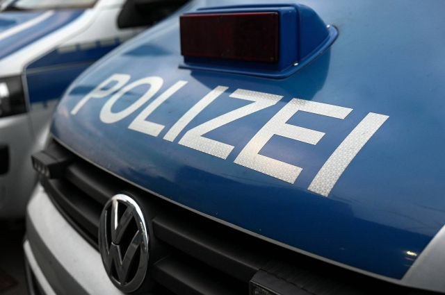 Пользователи соцсетей высмеяли новую форму немецких полицейских (5 фото)