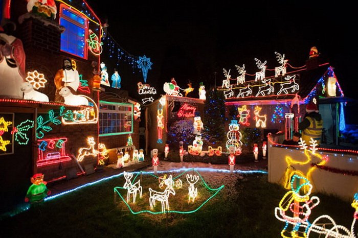 Рождественские фасады домов в США