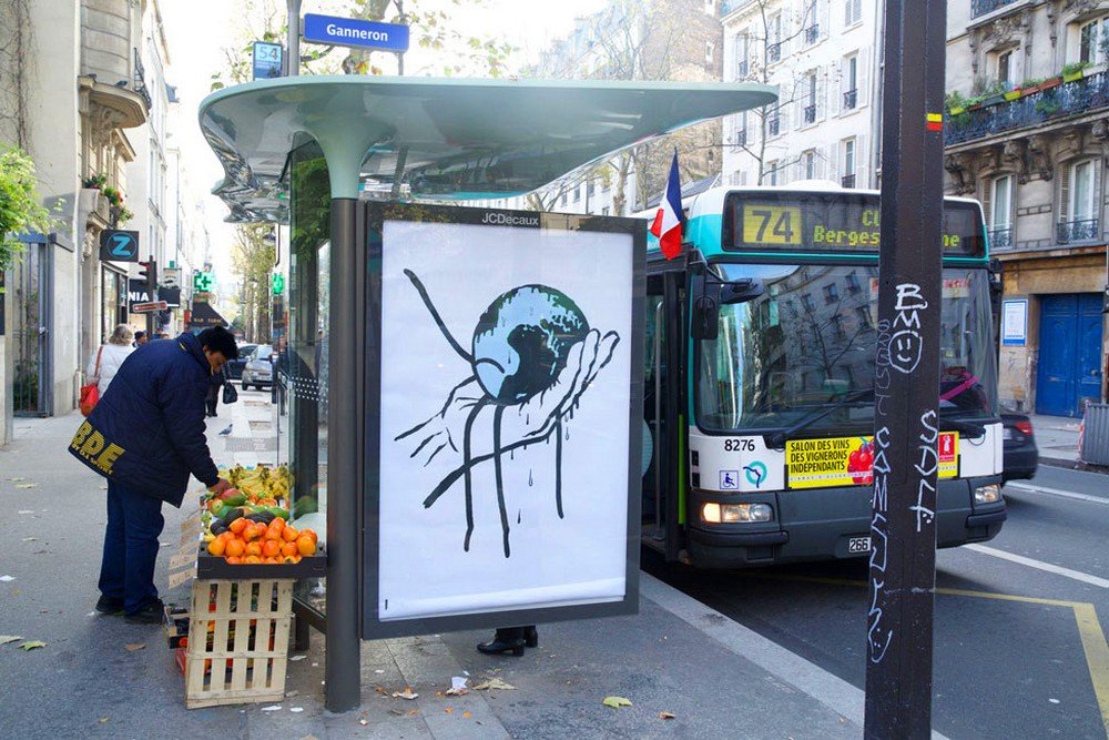 Брендализм - 82 художника 600 рекламных плакатов Париж