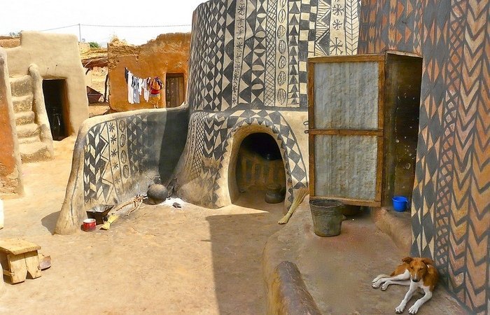 Деревня в Африке где каждый дом — произведение искусства