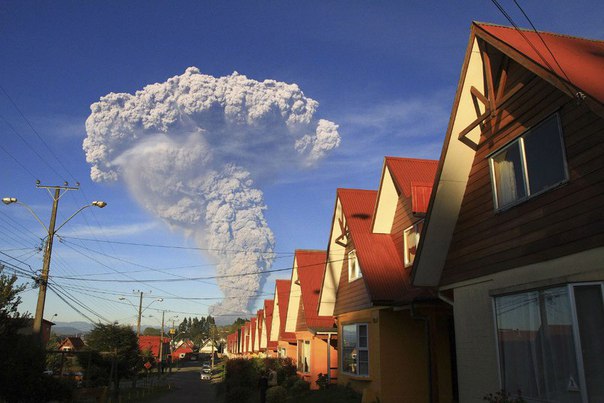 Страшно красиво.   Впечатляющие снимки извержений вулканов