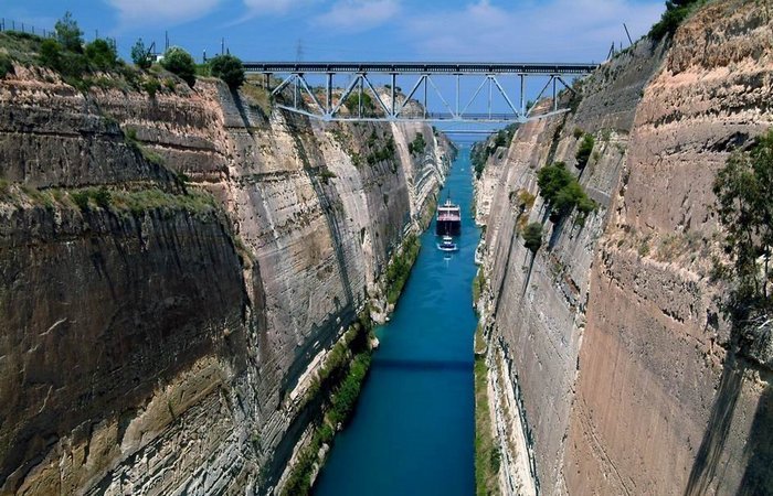 Самый удивительный канал расположенный в Греции