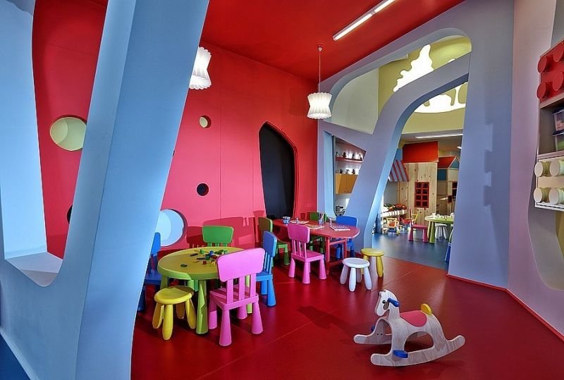 Детский сад в Греции - интерьер как часть игры