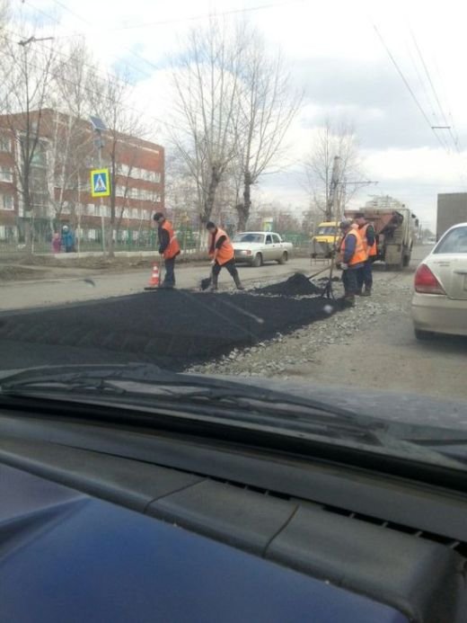 Ремонт дороги в Омске начался мгновенно !