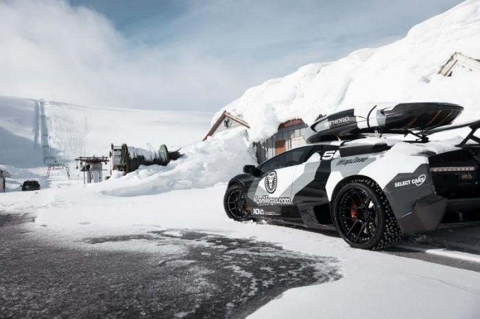 Джон Олcсон покорил норвежскую гору на Lamborghini Murcielago