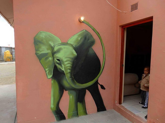 Граффити-слоны художника Falko one