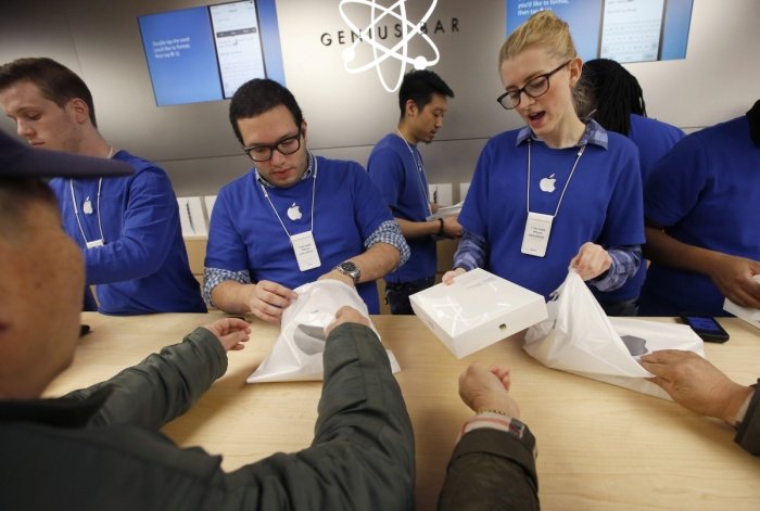 Злоумышленники украли 86 смартфонов из нью-йоркских Apple Store