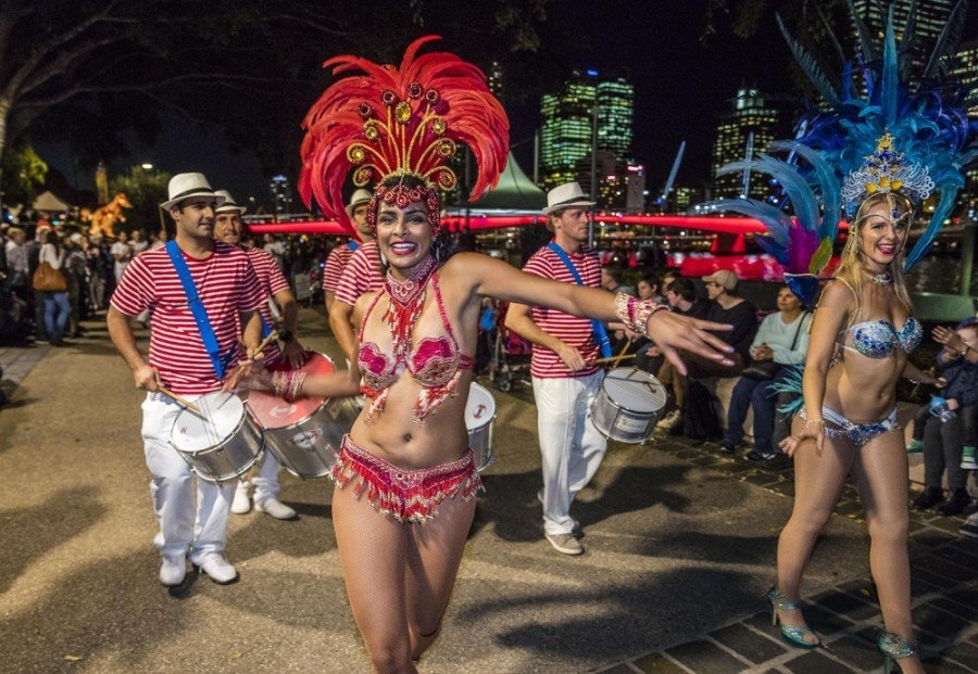 Праздничный парад Luminous Lantern Parade в Австралии