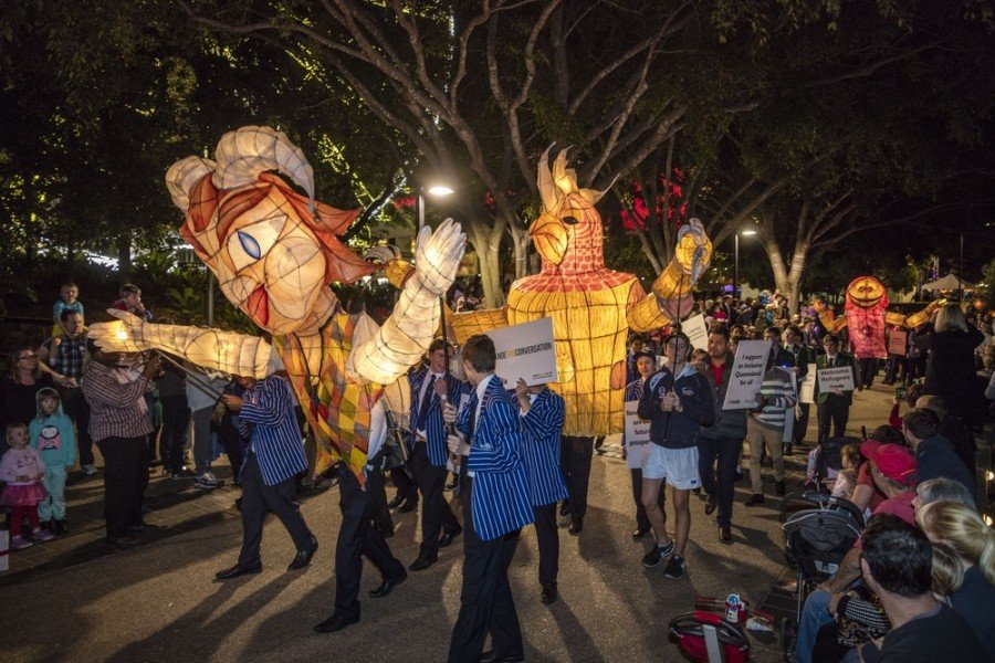 Праздничный парад Luminous Lantern Parade в Австралии