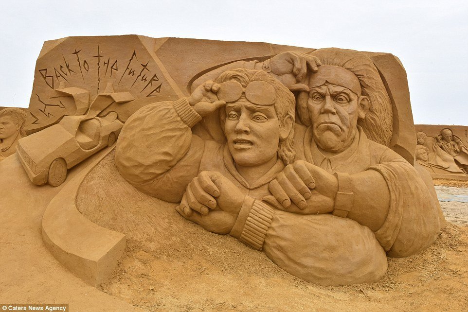Фестиваль песчаных скульптур в Остенде