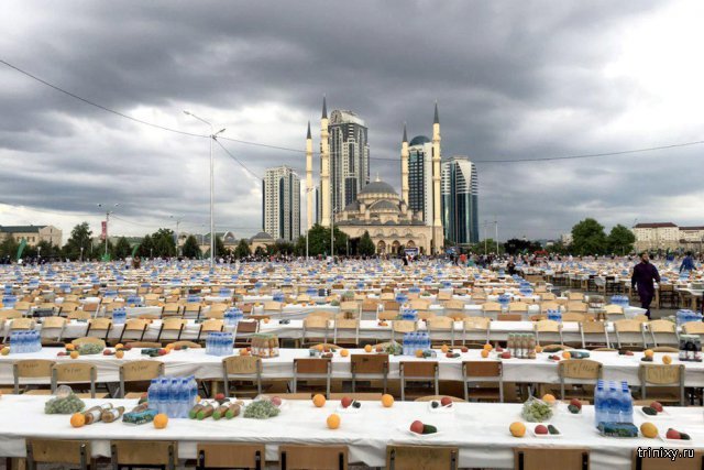 Самый массовый в России ифтар прошел в Грозном