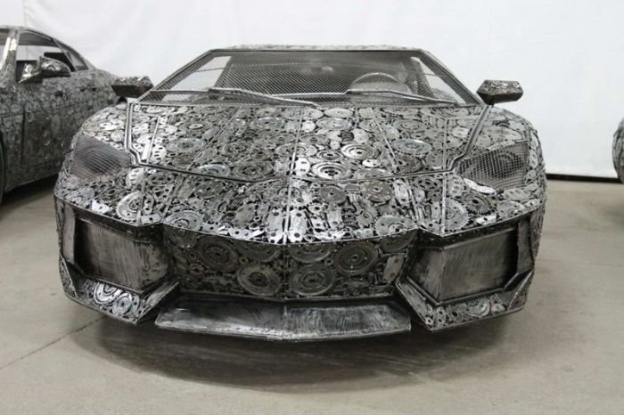 Автомобили созданные из металлолома