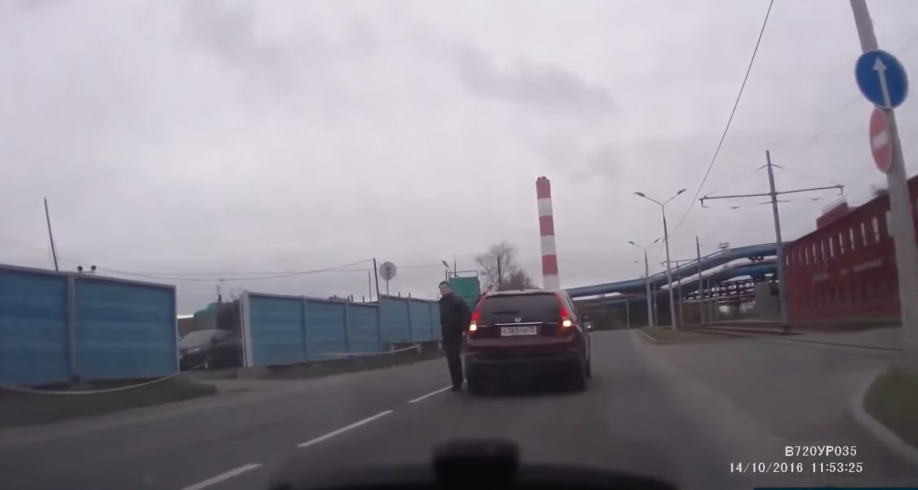 Жесть и Агрессивные драки на дорогах России / ULTIMATE Russian Road Rage COMPILATION