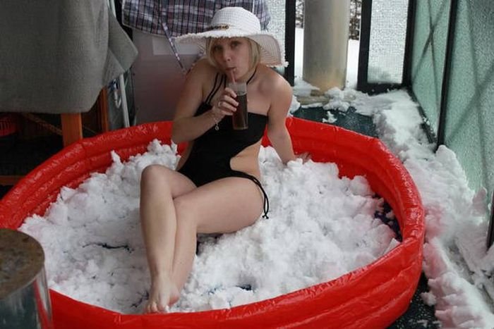 Люди которым не знакомо чувство холода зимой (67 фото)