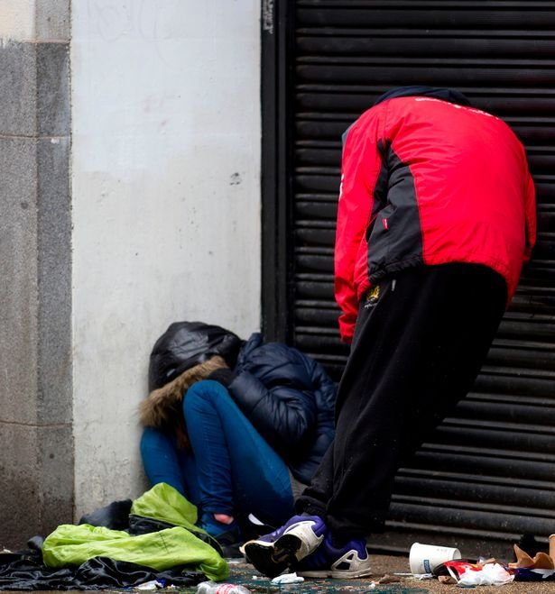 Британцы, подсевшие на синтетическую марихуану (18 плюс!!!)