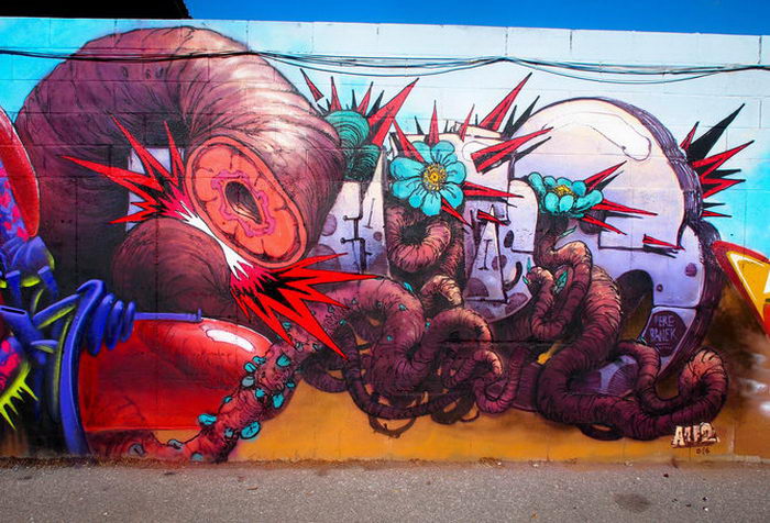 Яркие граффити Pere Banek
