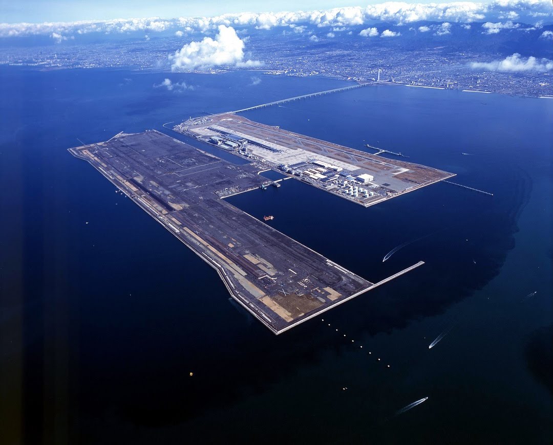 Как построили уникальный аэропорт Кансай в Японии
