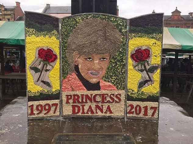 Цветочный мемориал в память о принцессе Диане