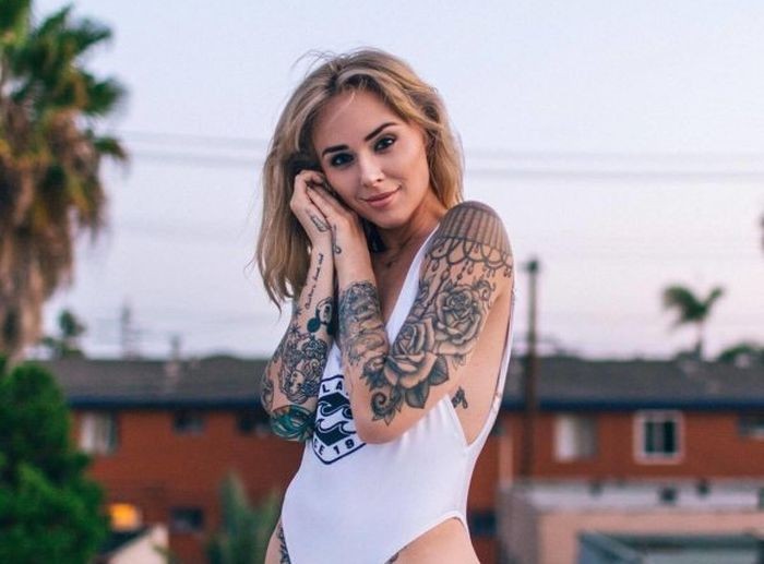 Девушки в Татуировках (30 фото)