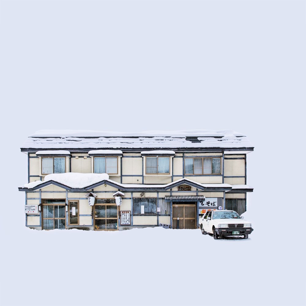 Тишина и одиночество заснеженных Японских городов на снимках китайского фотографа