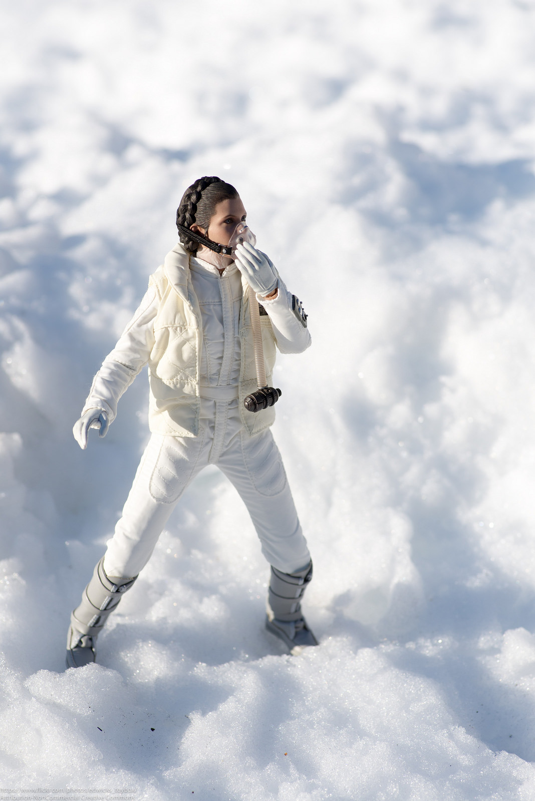 Реалистичные гибкие игрушки людей (85 фото)