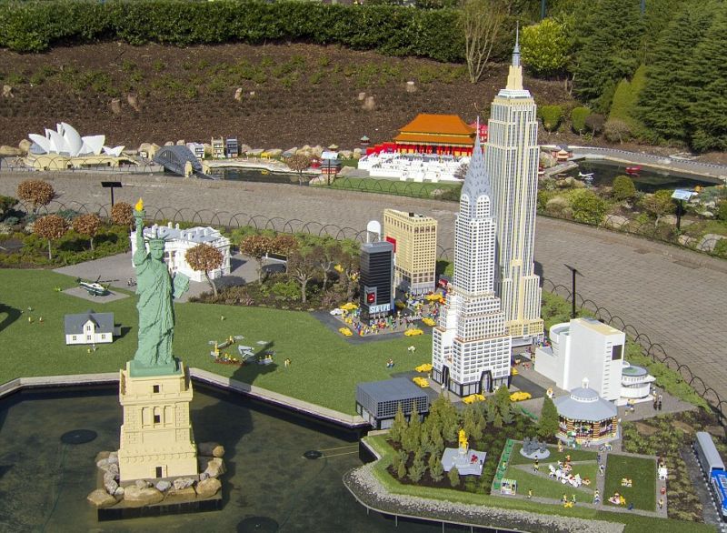 Достопримечательности со всего мира из 40 миллионов деталей Lego (17 фото)