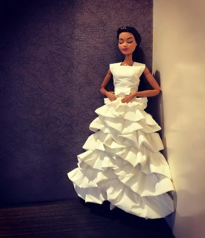 Платья для Барби из туалетной бумаги креатив от Jian Yang (24 фото)