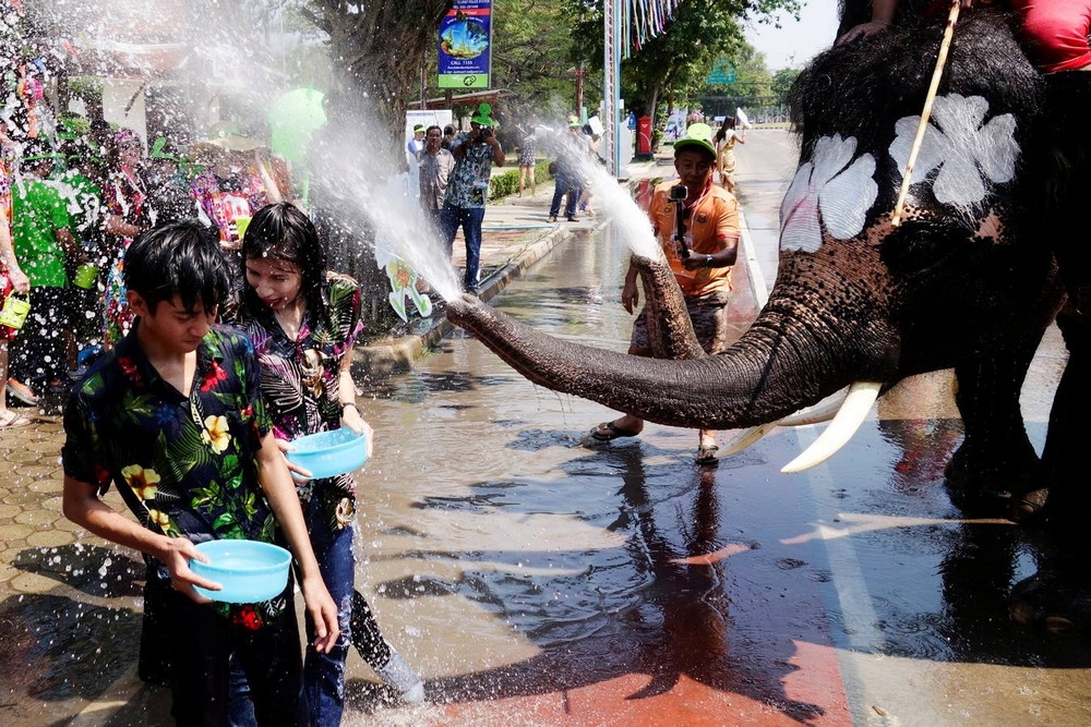 Предновогодний фестиваль воды в Таиланде 2018 (40 фото)