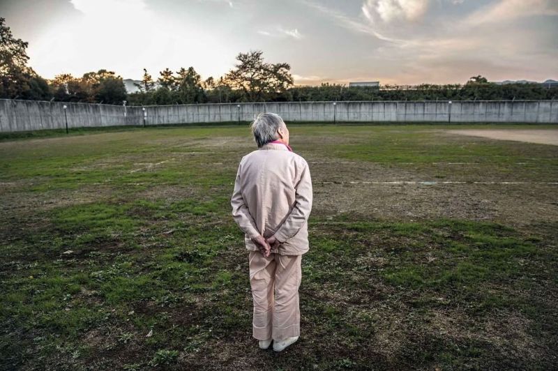 Пожилые японки специально идут на мелкие кражи чтобы оказаться в тюрьме