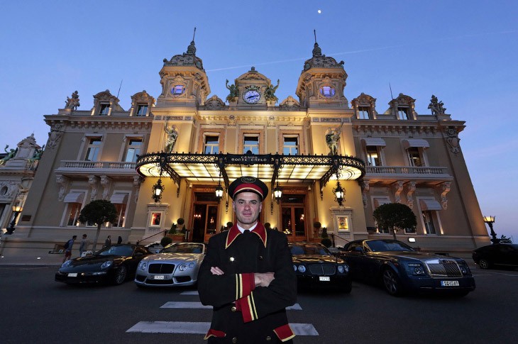 Роскошное казино Монте-Карло в Монако (26 фото)