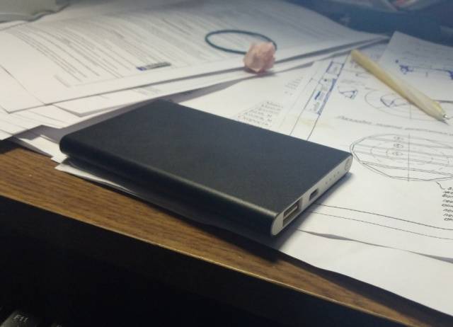 Китайский Повербанк отличный прикол с обманом (6 фото)