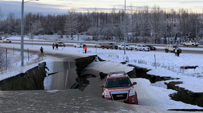 Землетрясение на Аляске произошло 30 ноября 2018 года, Магнитуда 7.0 (12 фото)
