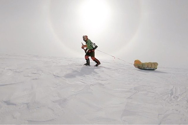 Американец на лыжах пересек Антарктиду за 54 дня