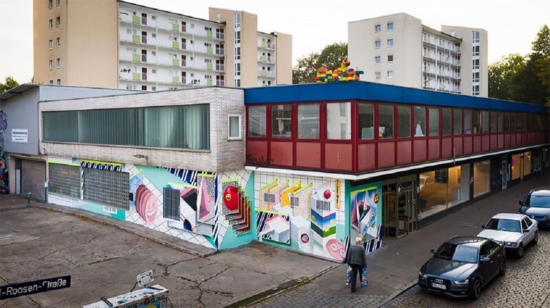 Немецкие Граффити художники рисуют в стиле Футуризм на Супермаркетах