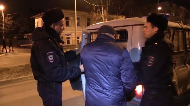 В Белгороде полицейские задержали подозреваемых в мошенничестве