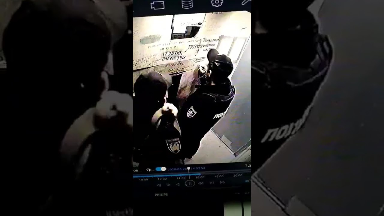 В Одессе полиция охраны на Марсельской рисует в лифтах рекламу о заказе охраны #скандалиссимо